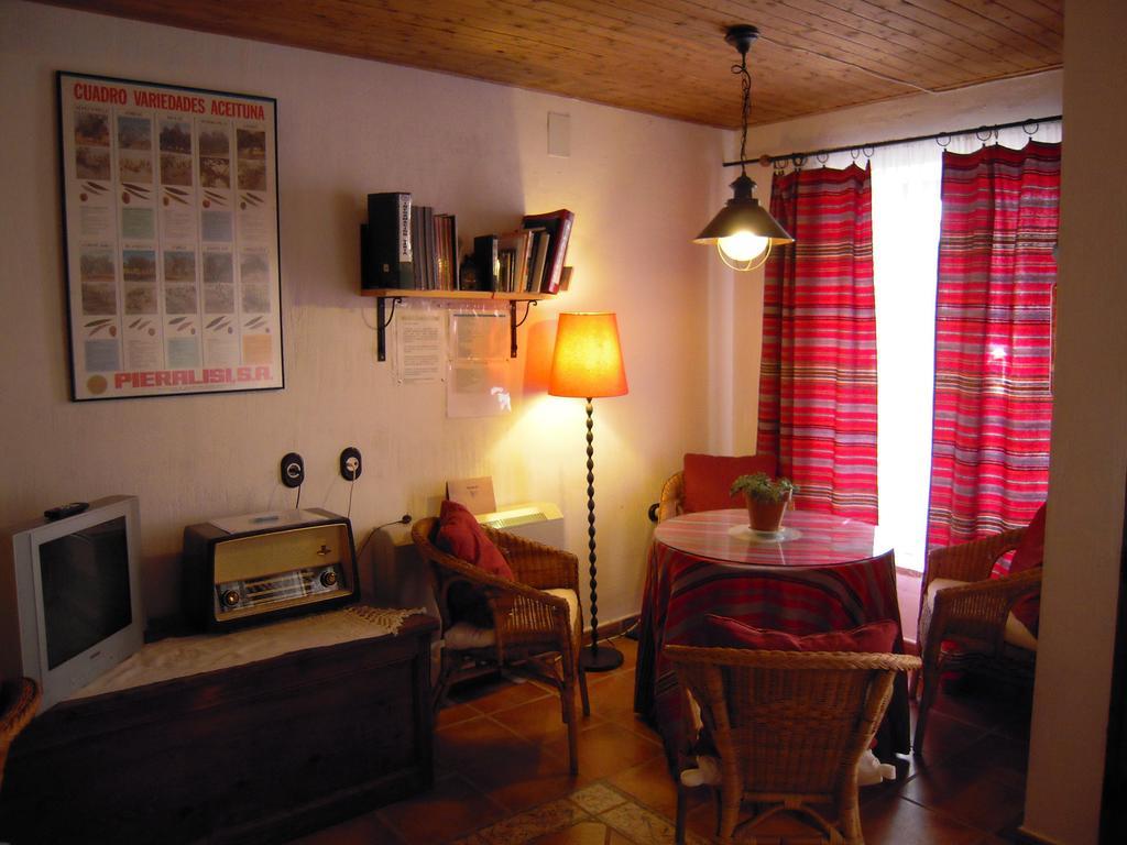 La Casa De La Abuela Clotilde Guest House Hornos Luaran gambar